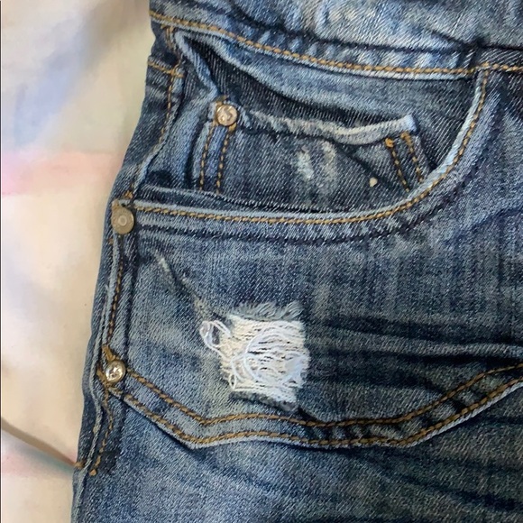 Distressed denim cropped jeans size 11- 3/$20 - Picture 3 of 6